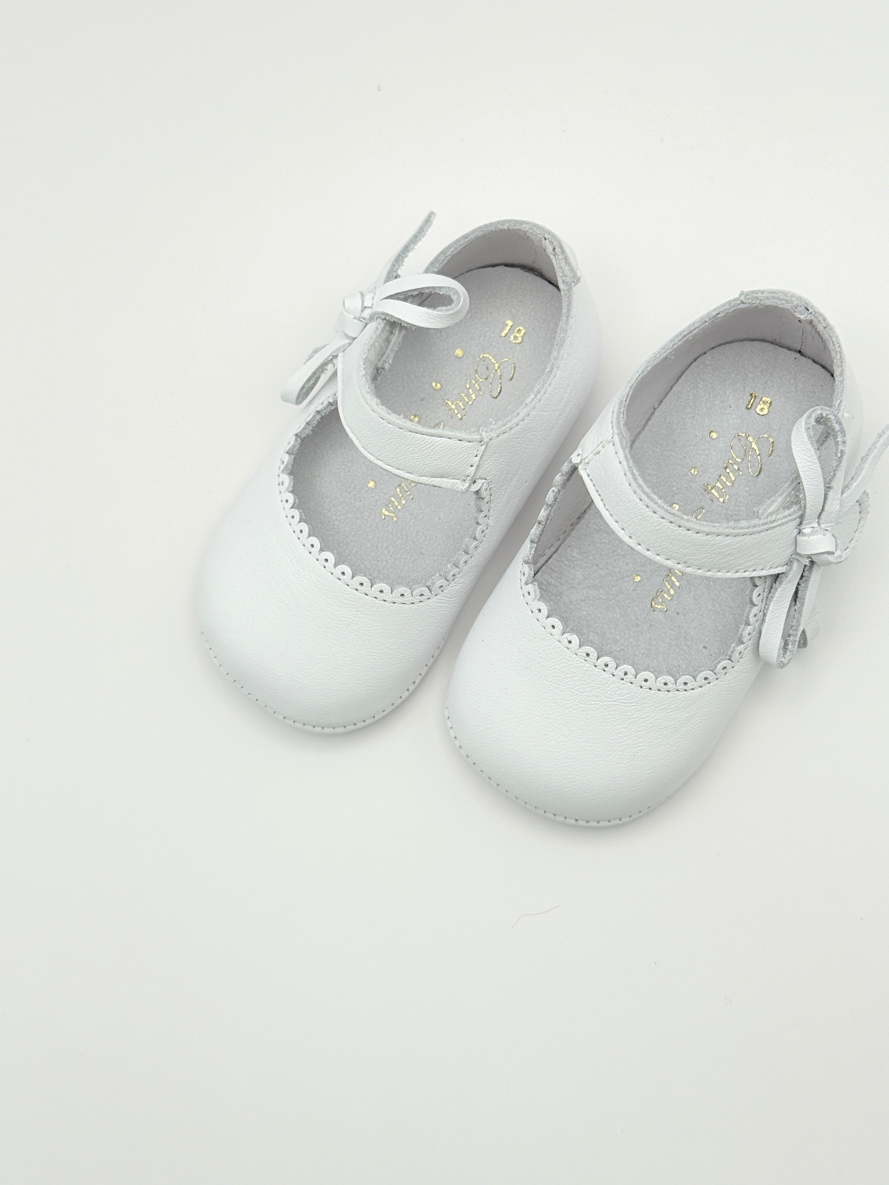 Crib Shoe Mary Jane Bow White