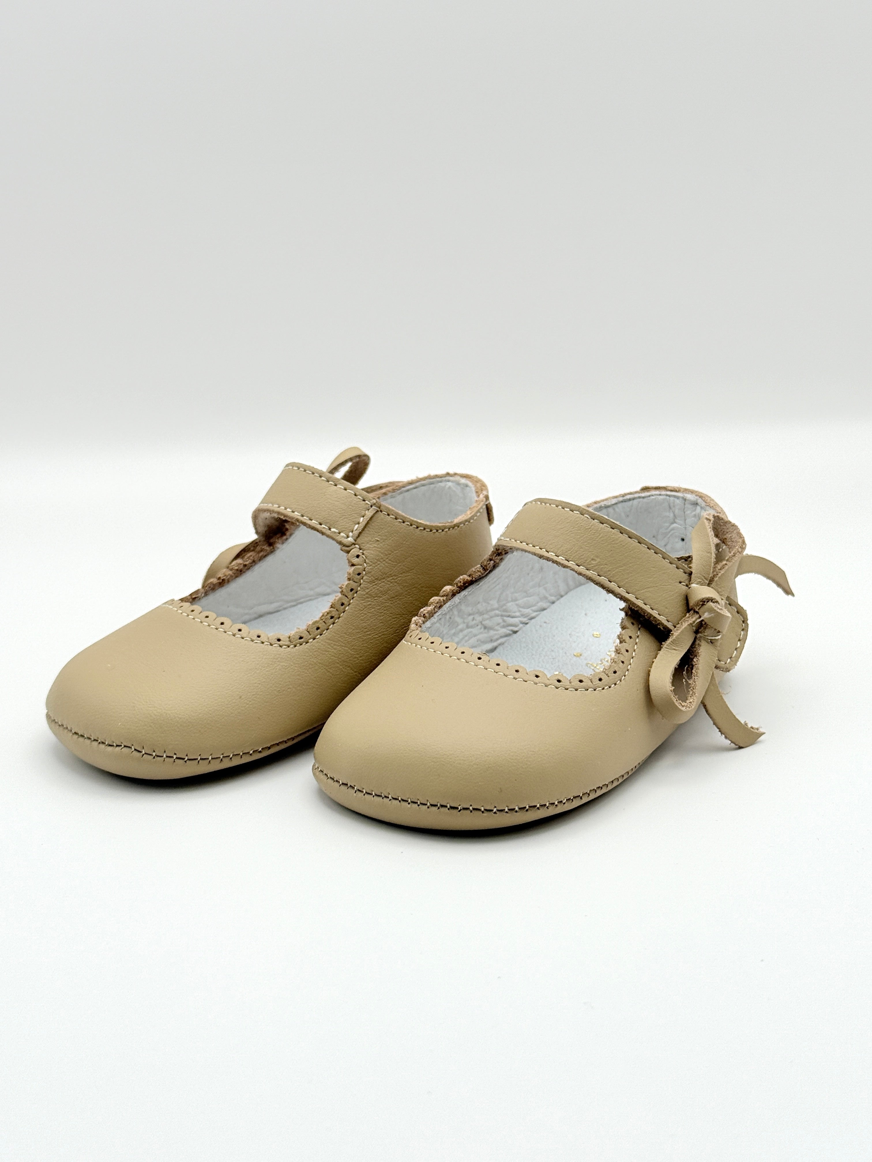 Crib Shoe Mary Jane Bow Sand