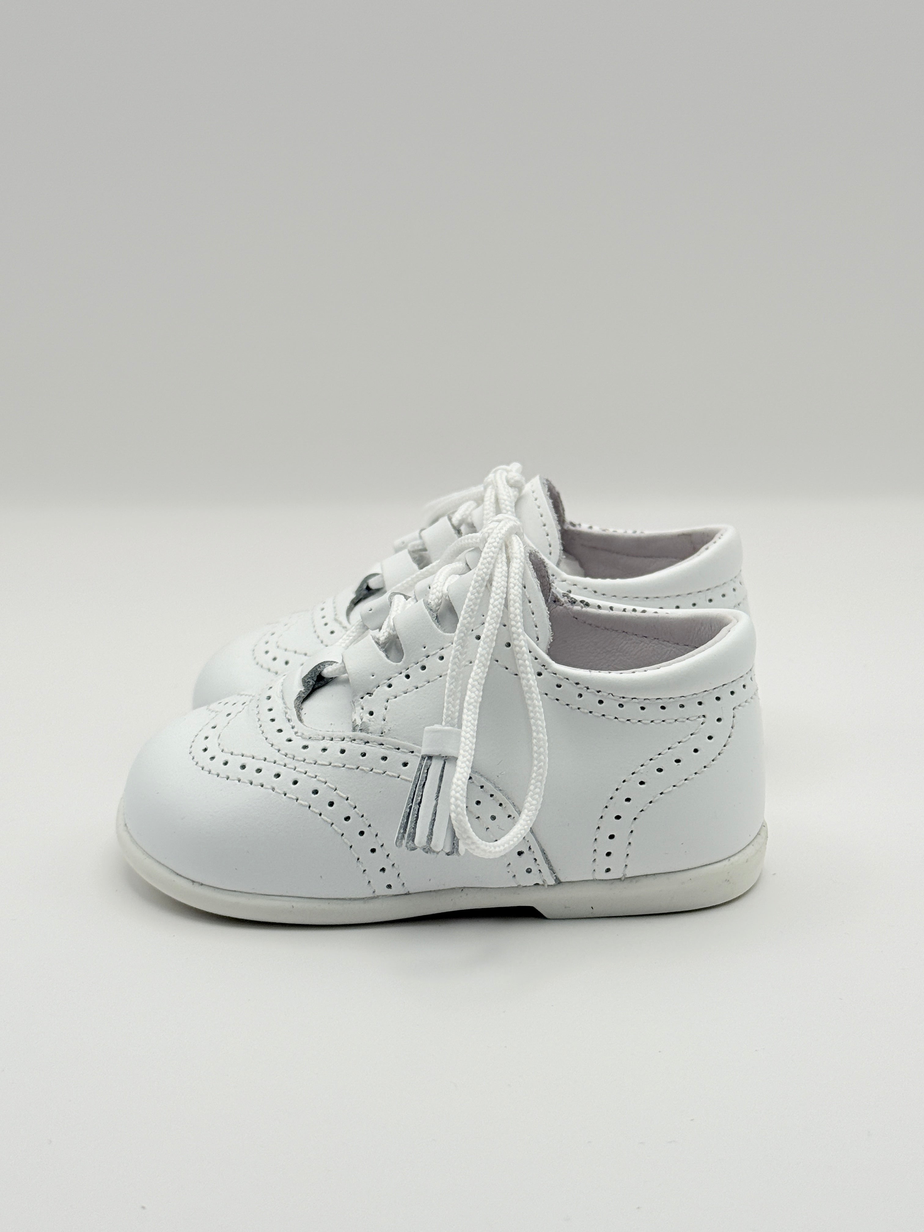 Lace-Up Shoes White
