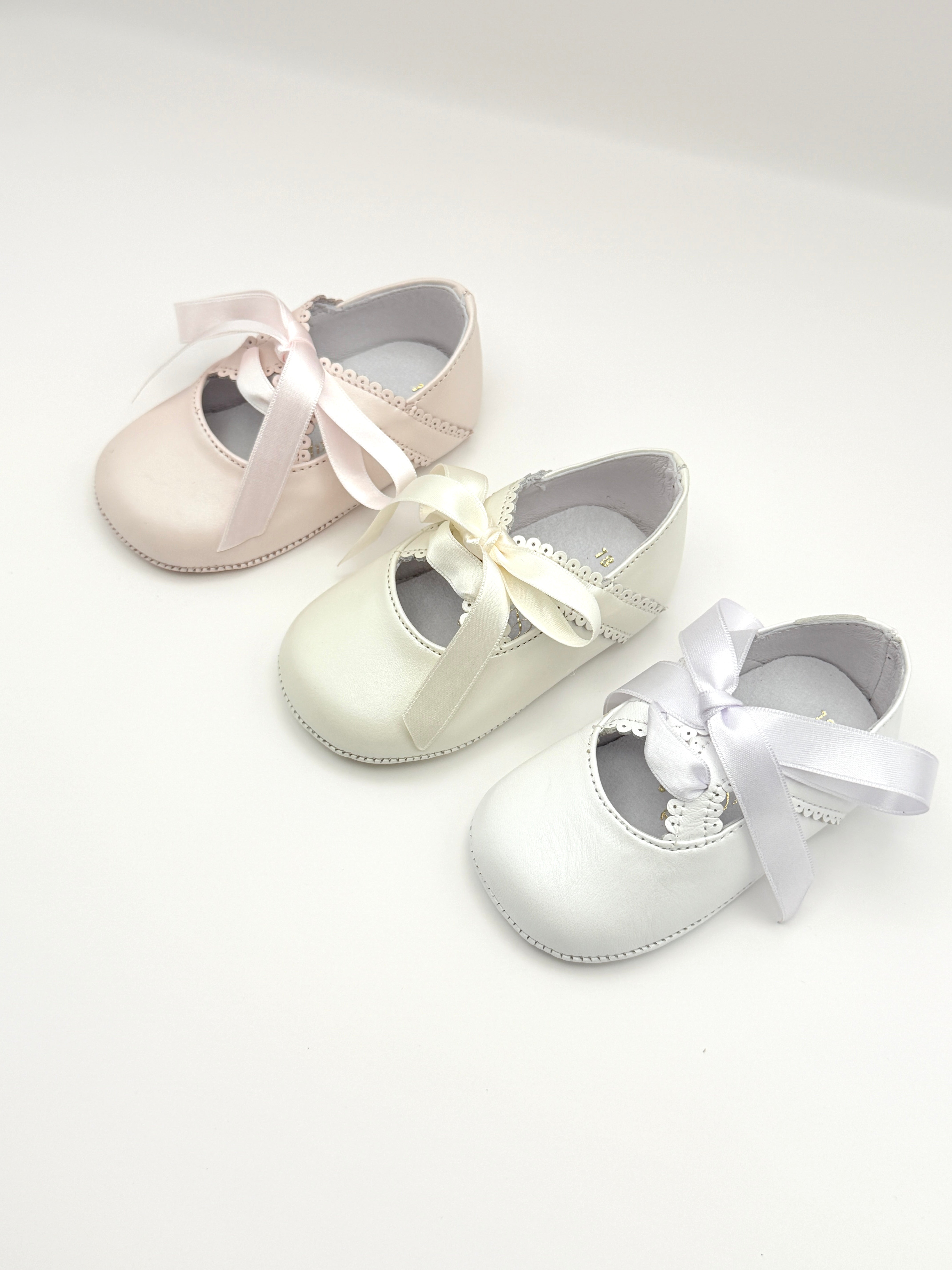 Crib Shoe Mary Jane Silk Ivory