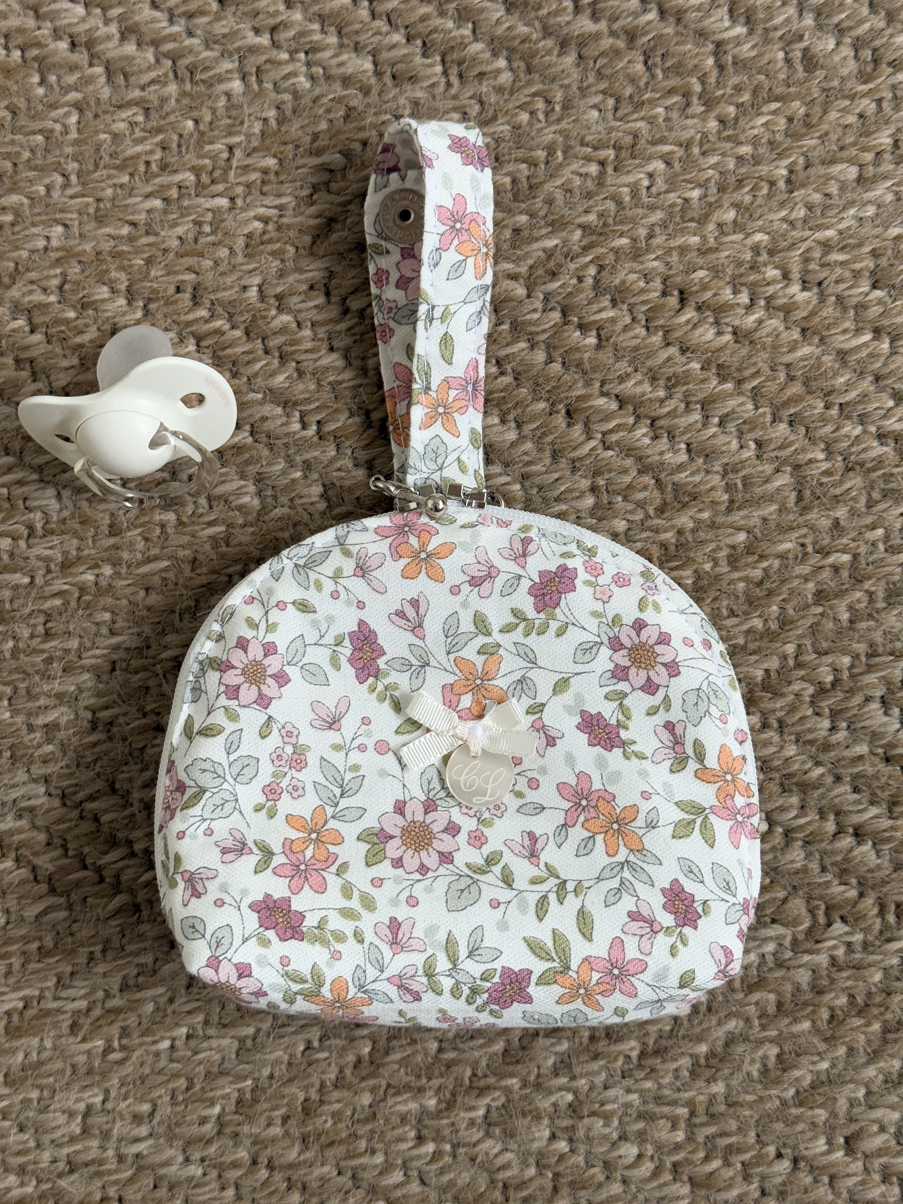 Pacifier Holder Bag Rober