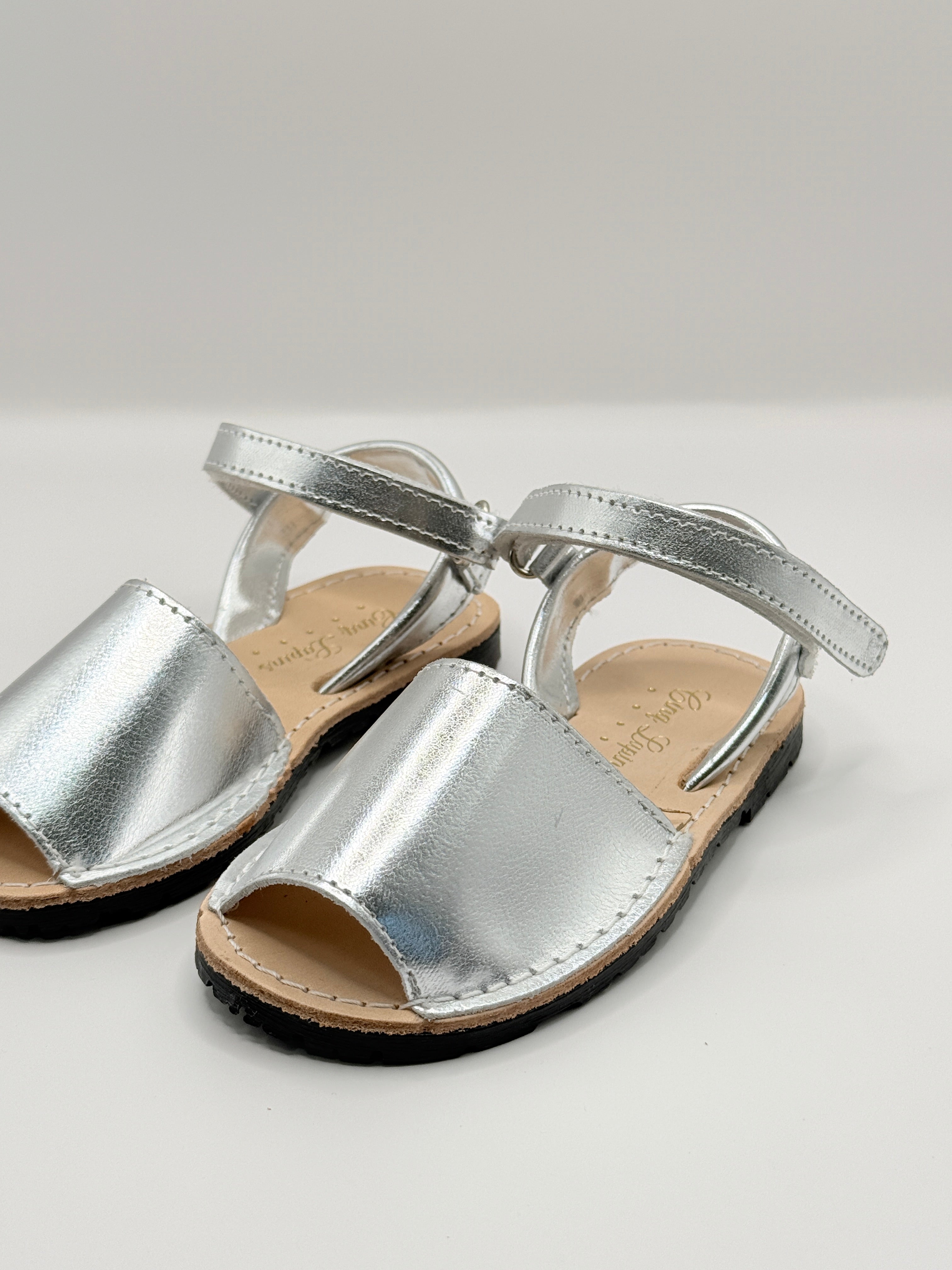 Avarca Metallic Silver