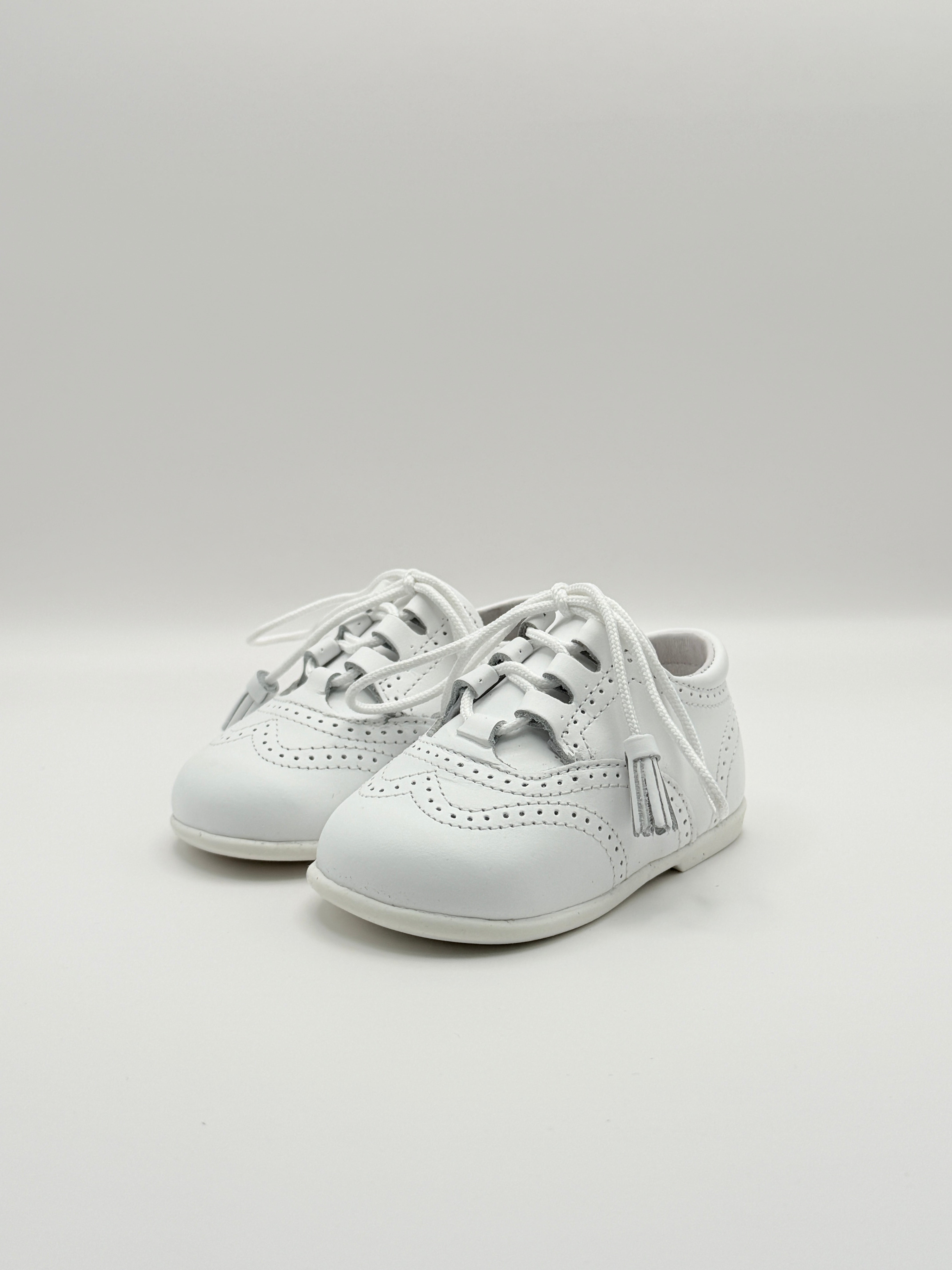 Lace-Up Shoes White