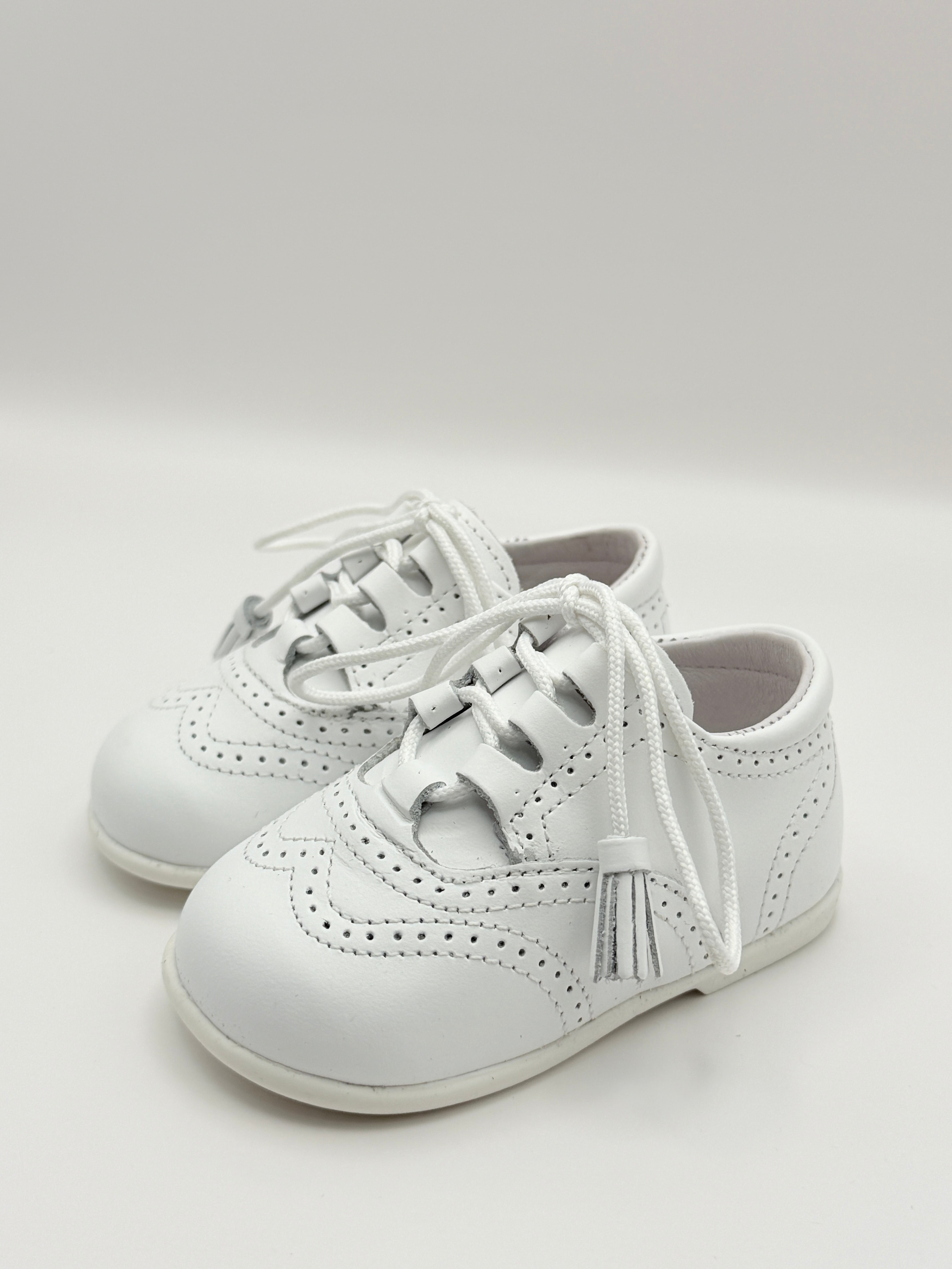 Lace-Up Shoes White