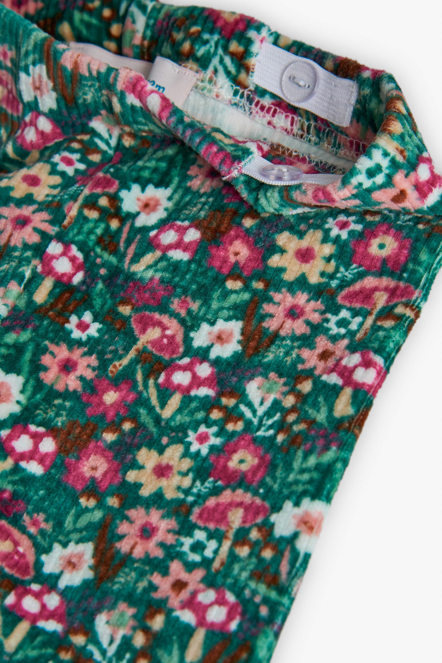 Outfit Green Flowers