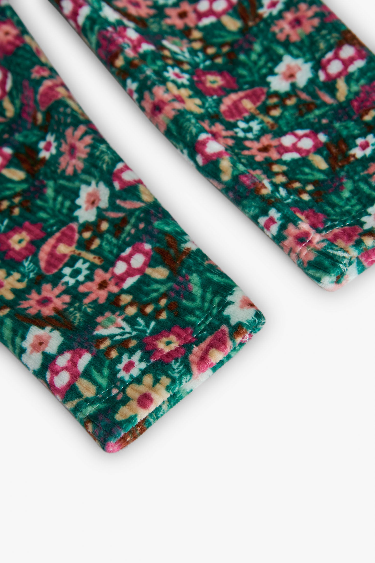 Outfit Green Flowers