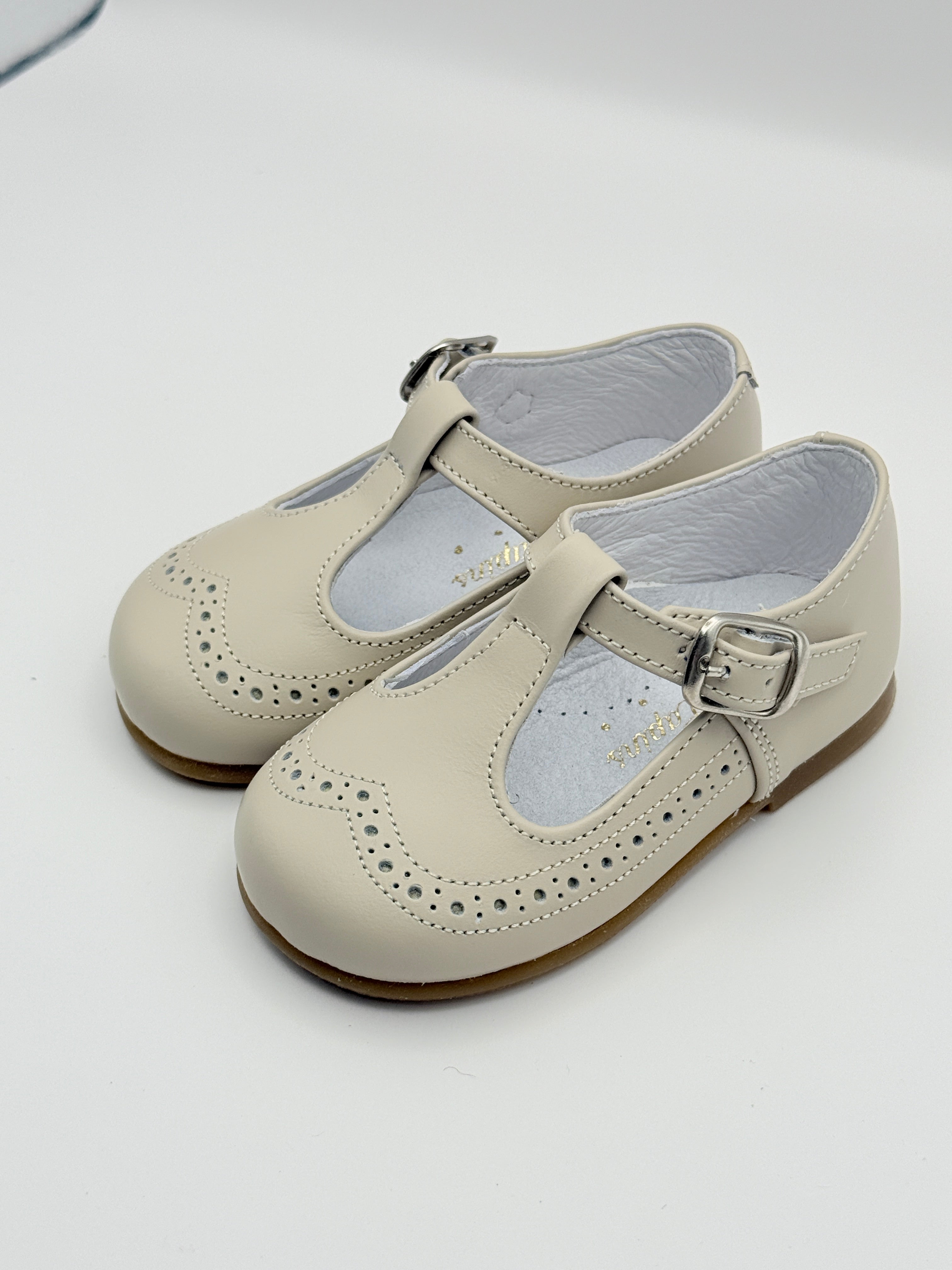 Oxford T-strap Beige