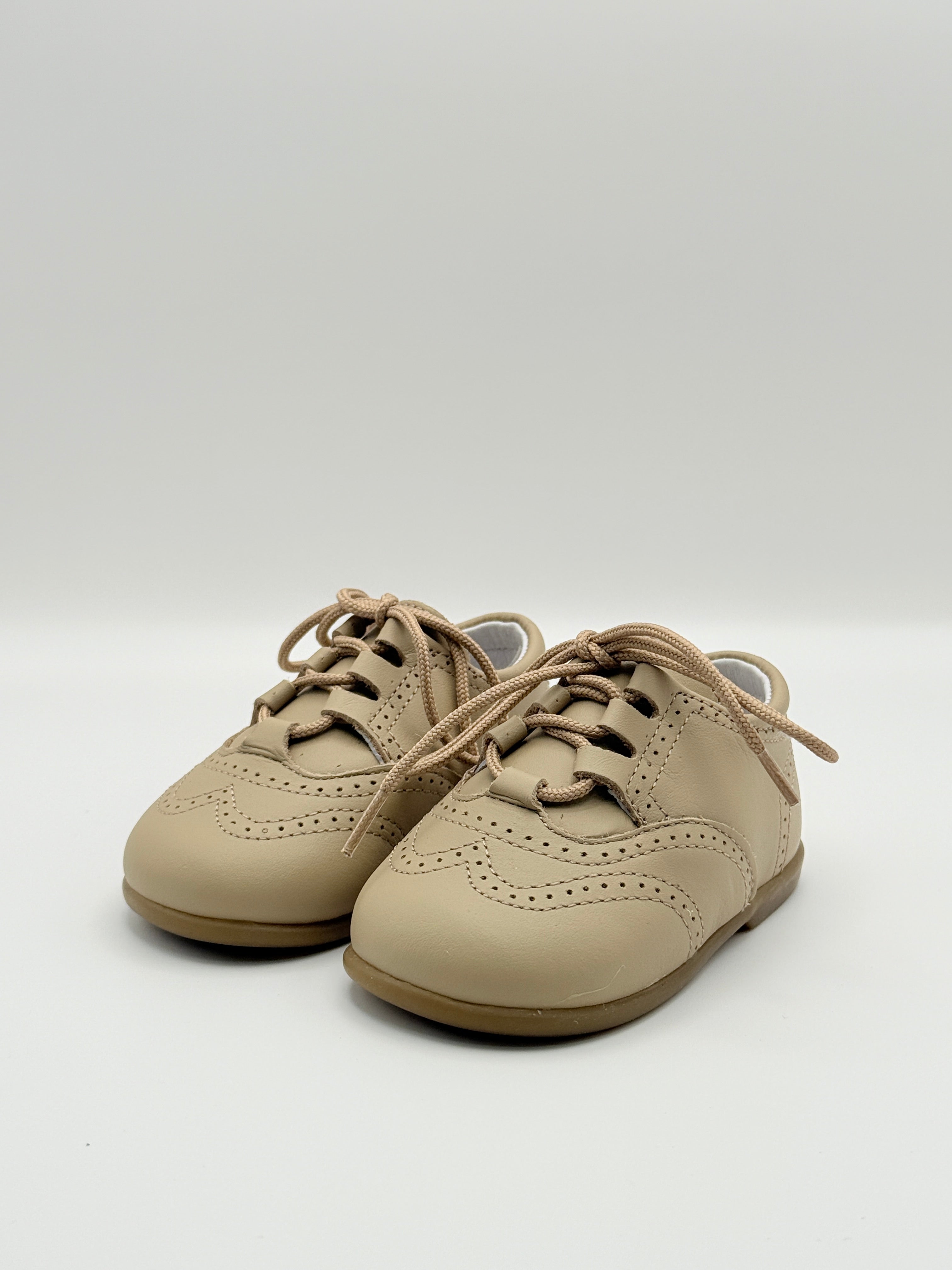 Lace-Up Shoes Taupe