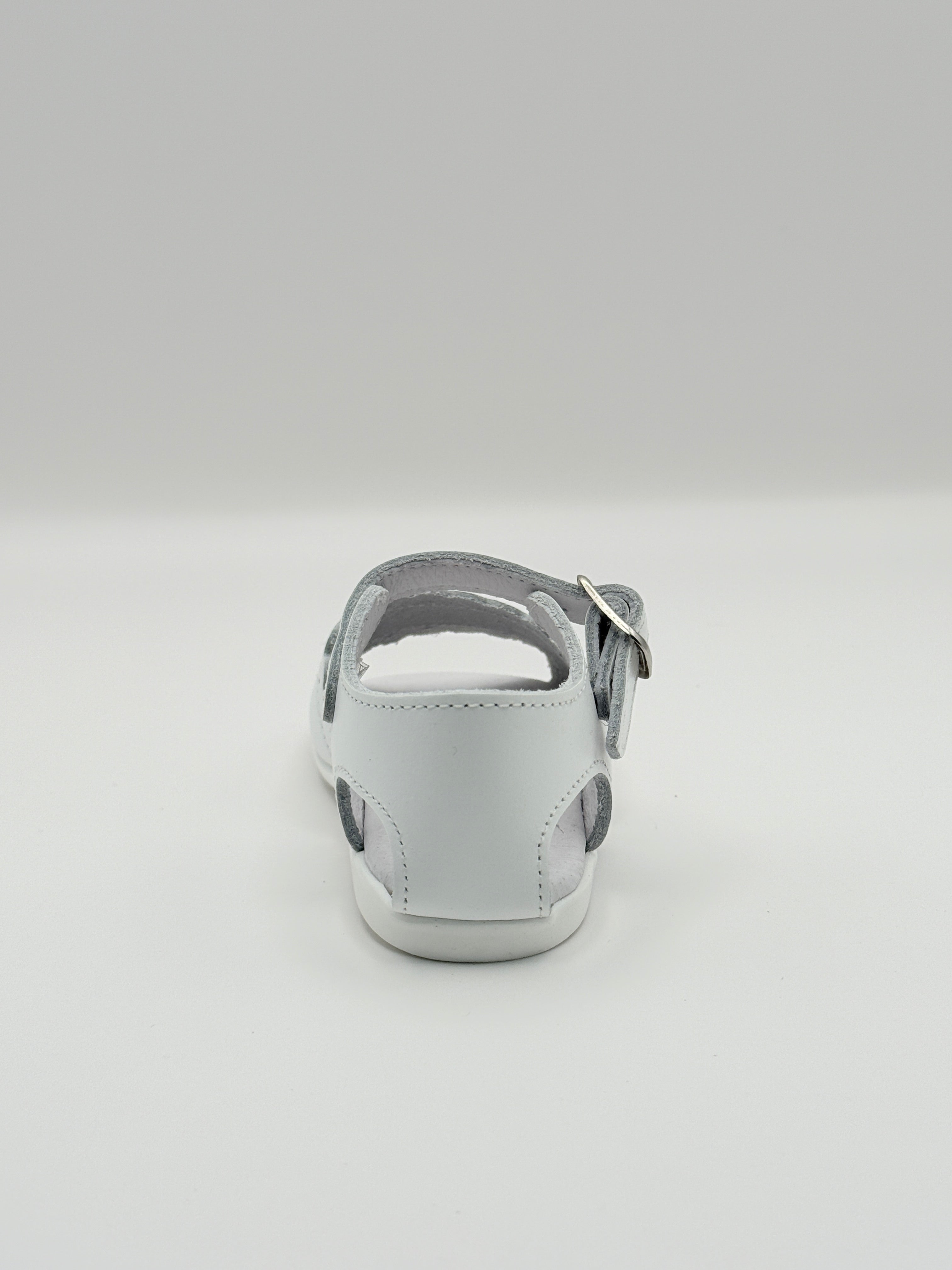 Sandal Scallop White