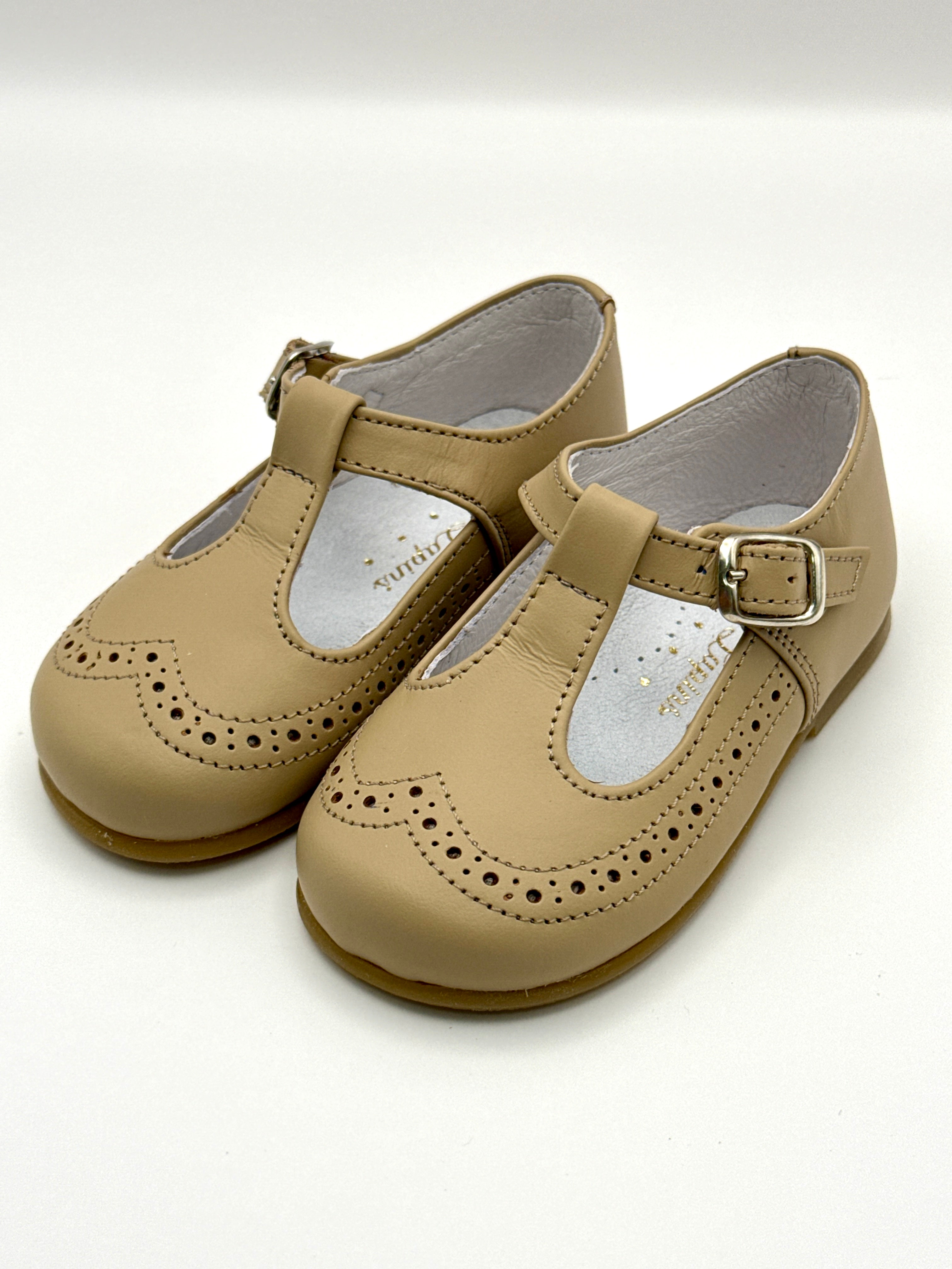 Oxford T-strap Sand