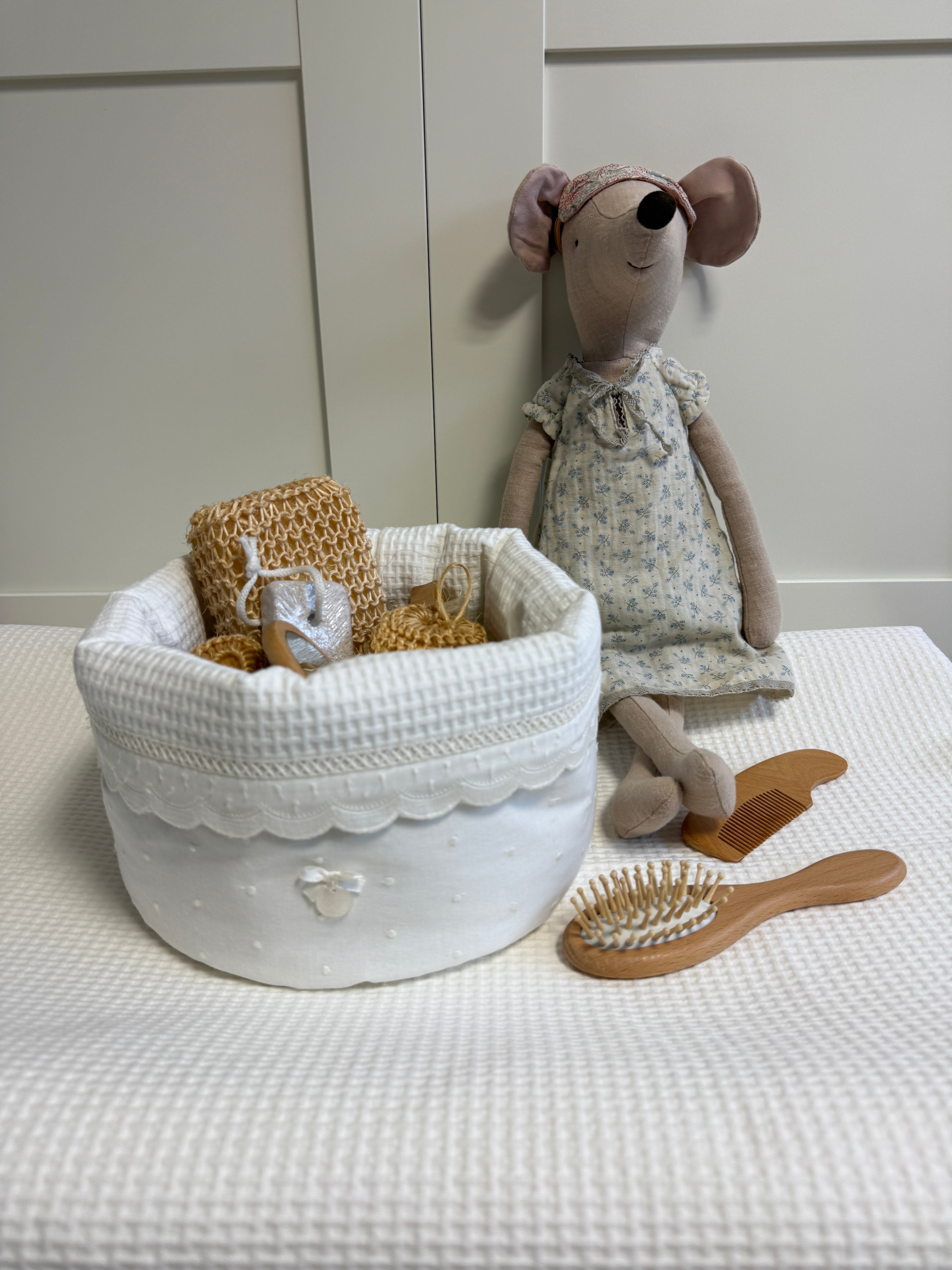 Toiletry Basket Lucia White