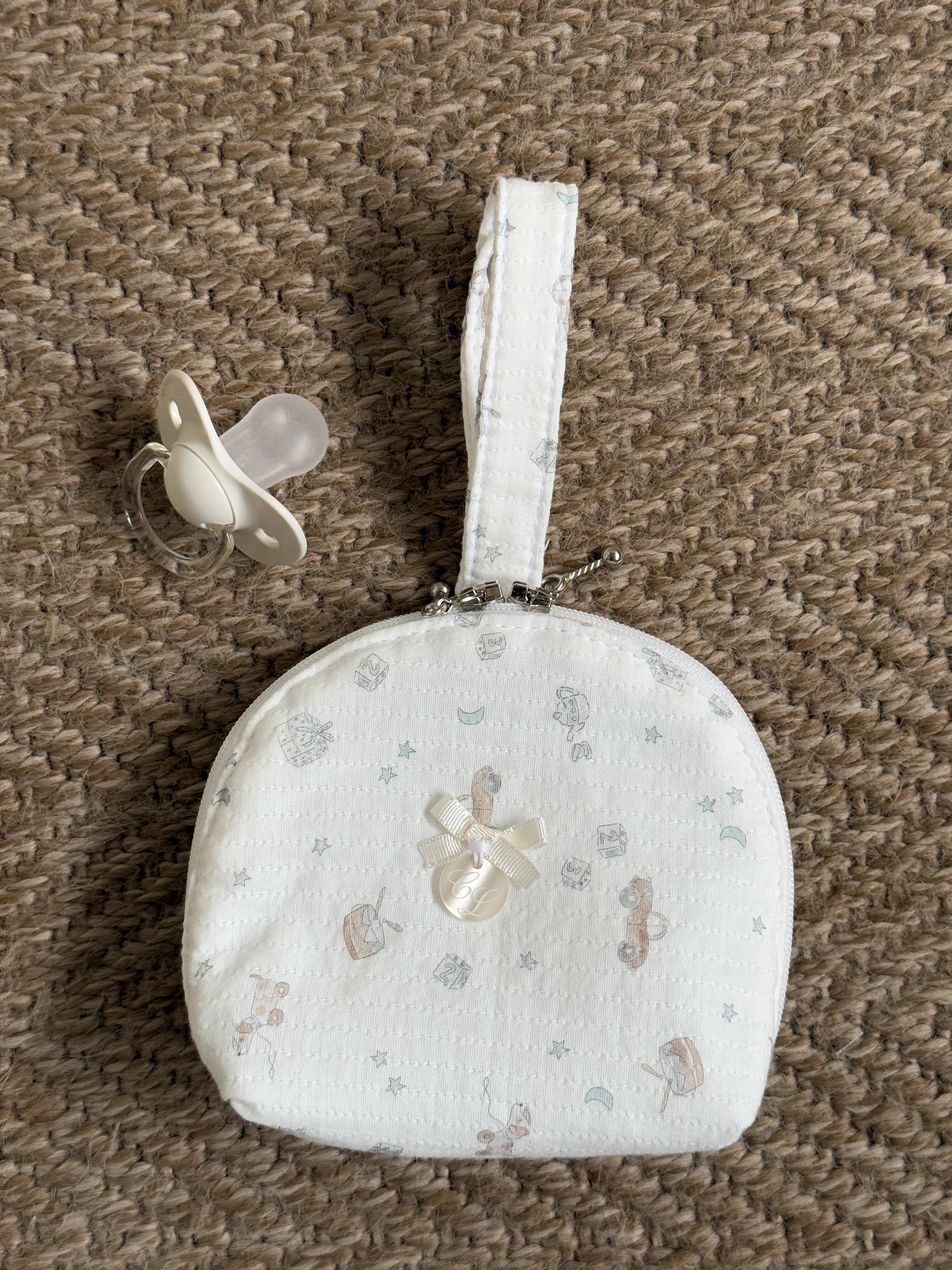 Pacifier Holder Lucca