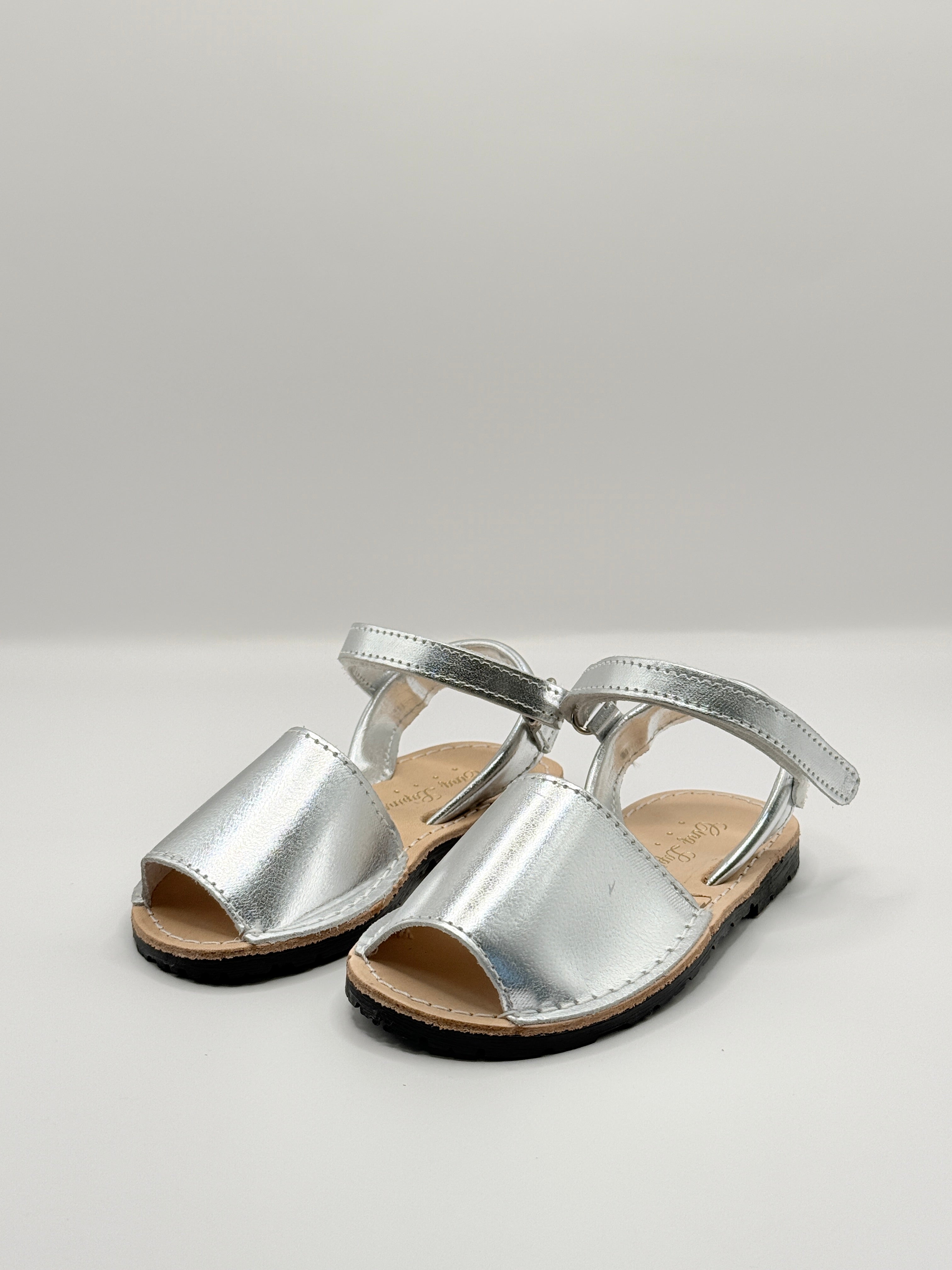 Avarca Metallic Silver