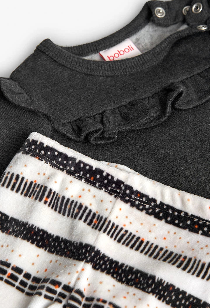 Outfit Dark Grey